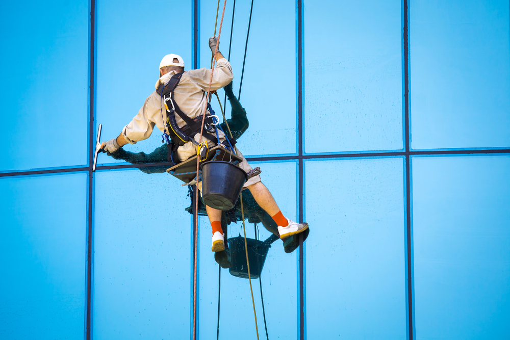 Facade Cleaning Abu Dhabi: Sustainable Urban Maintenance